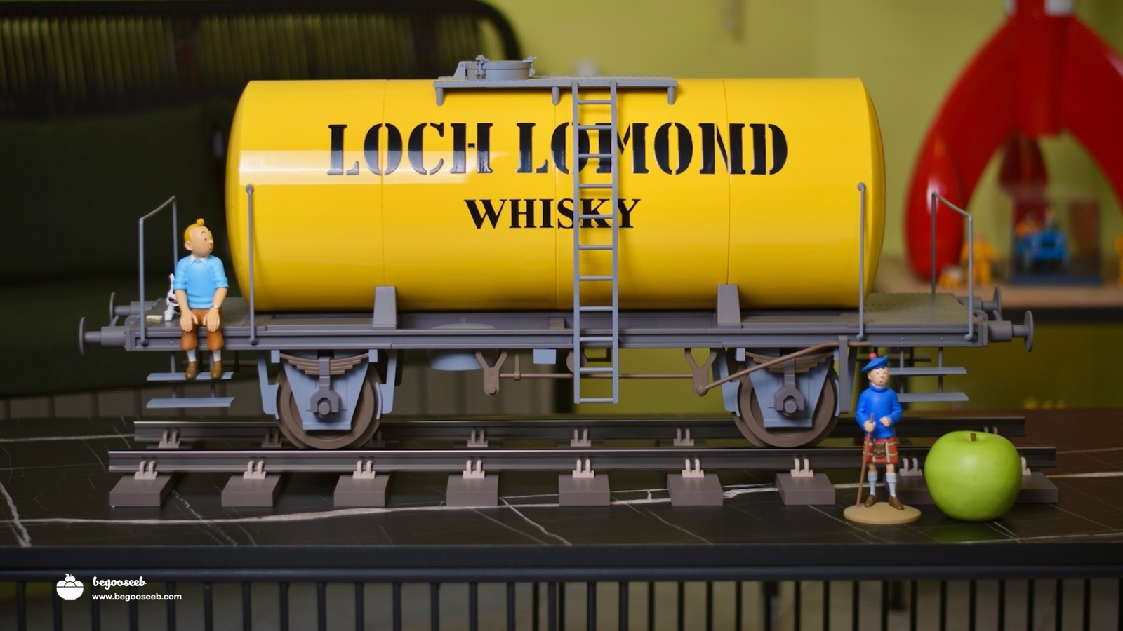  فیگور تن تن لوچ لوموند Tintin Loch Lomond 