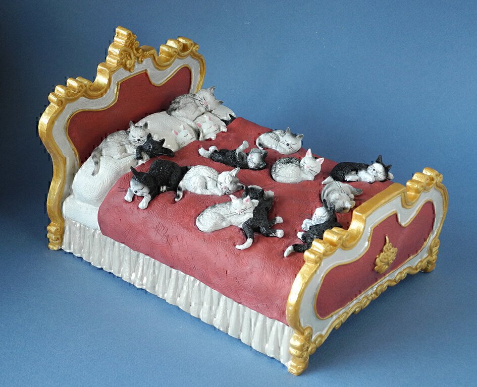  فیگور پاراستون Cats on a bed 
