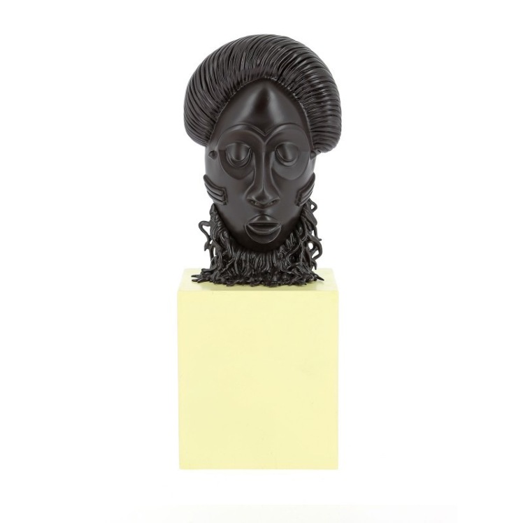 فیگور موزه خیالی African Mask Statue